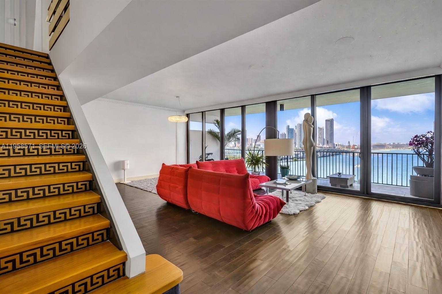 1000 Venetian Way # 1106