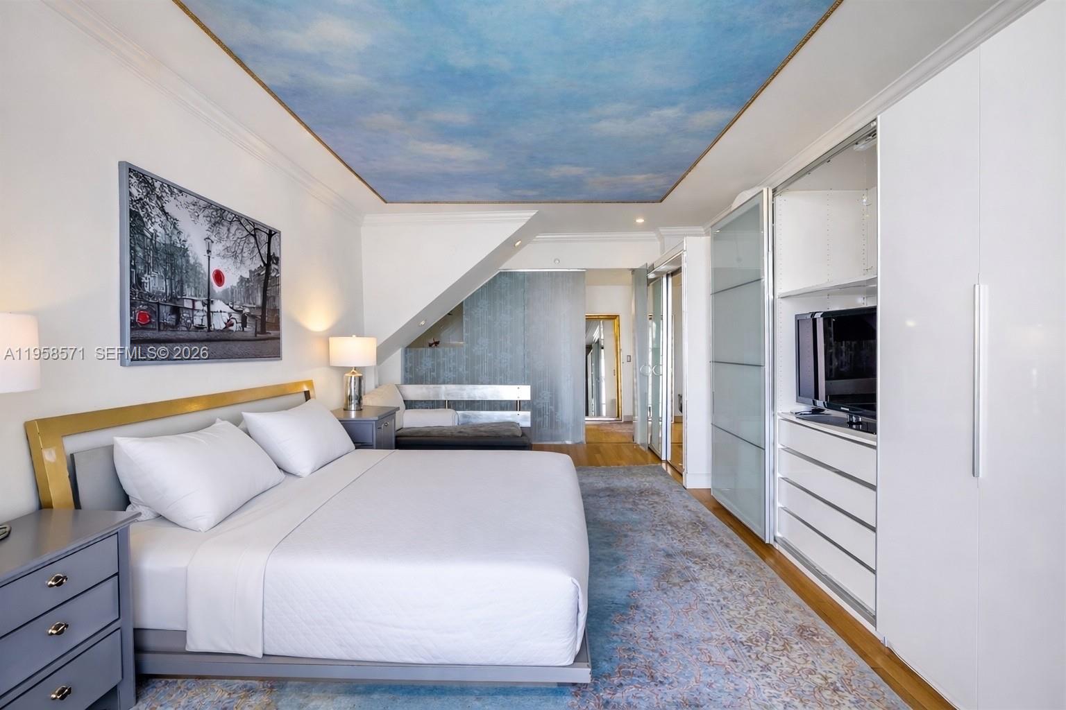 1000 Venetian Way # 1106