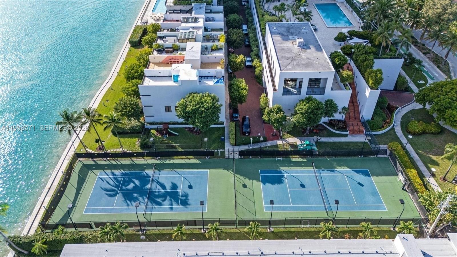 1000 Venetian Way # 1106