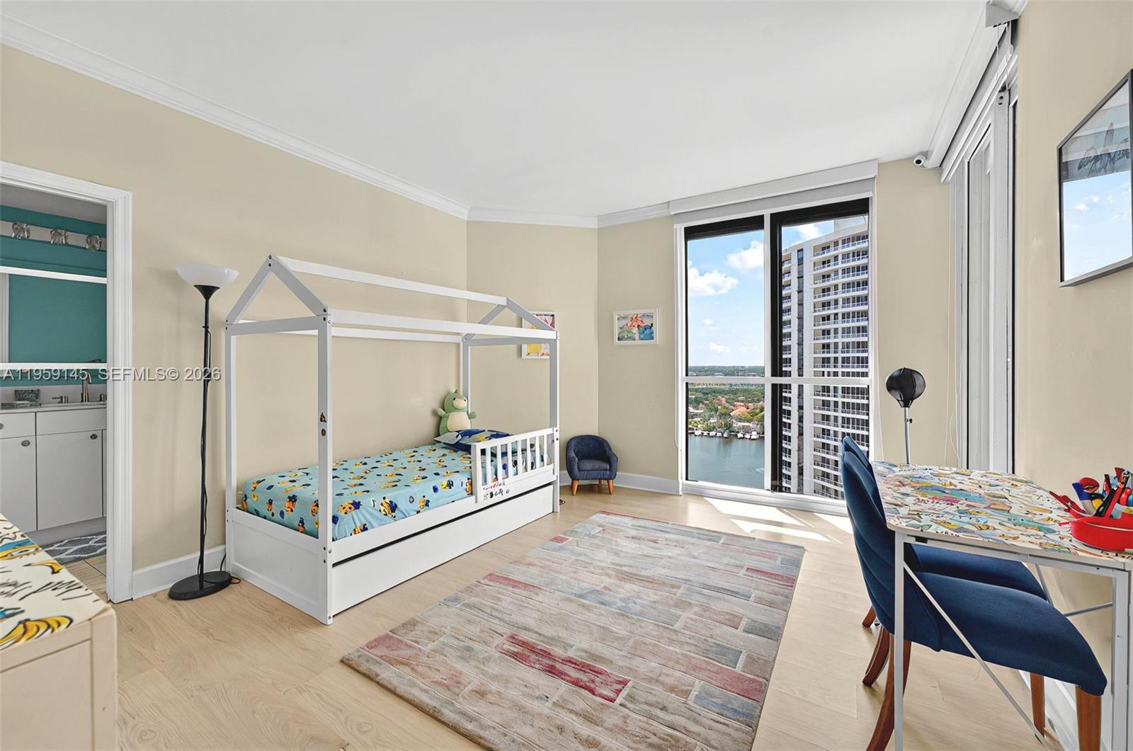 21050 Point Pl # 2301