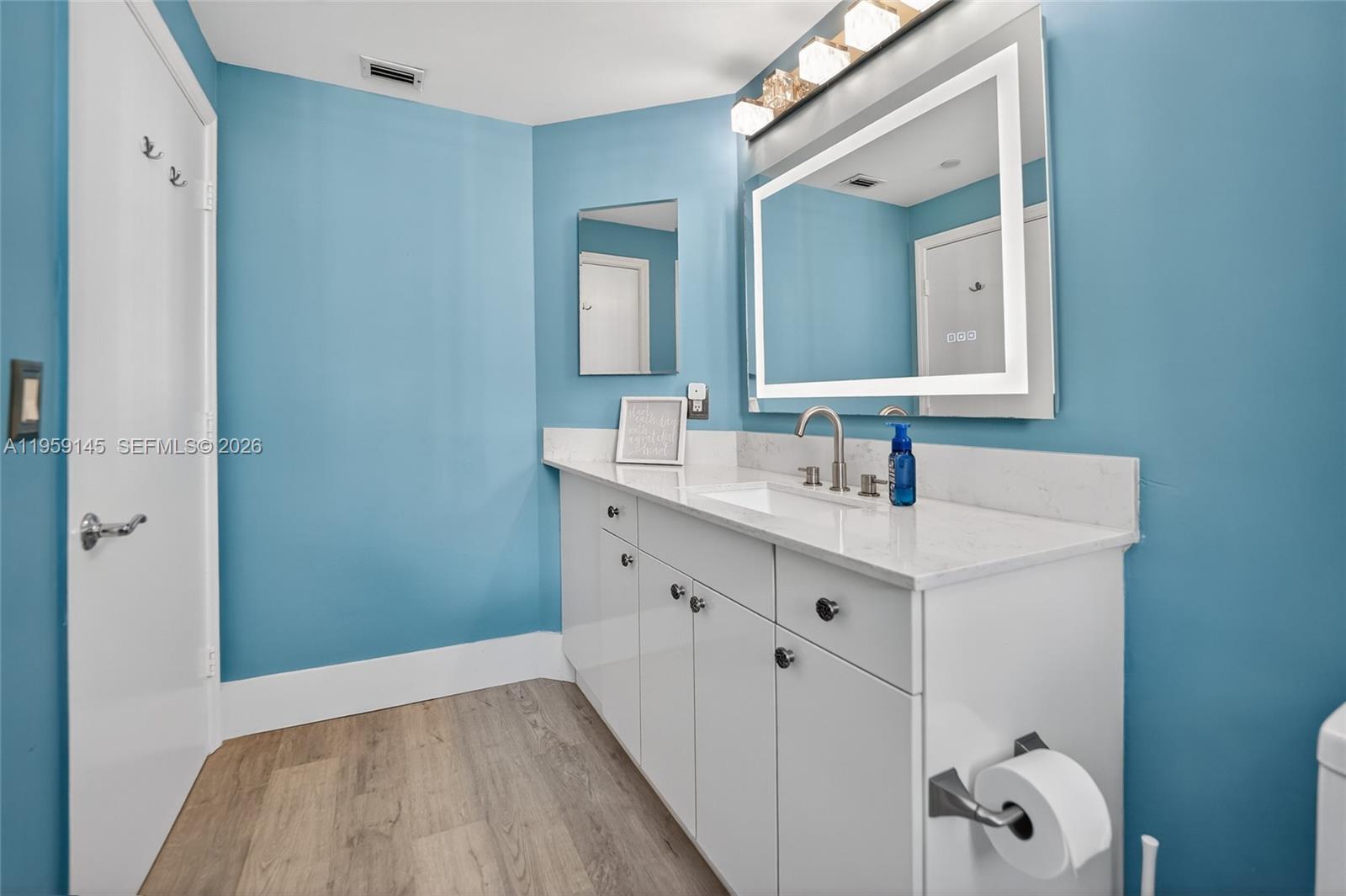 21050 Point Pl # 2301