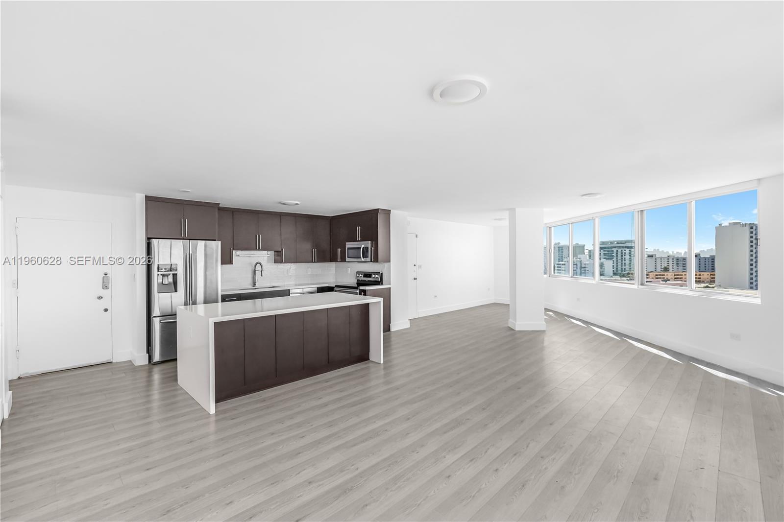 7135 Collins Ave # 1025