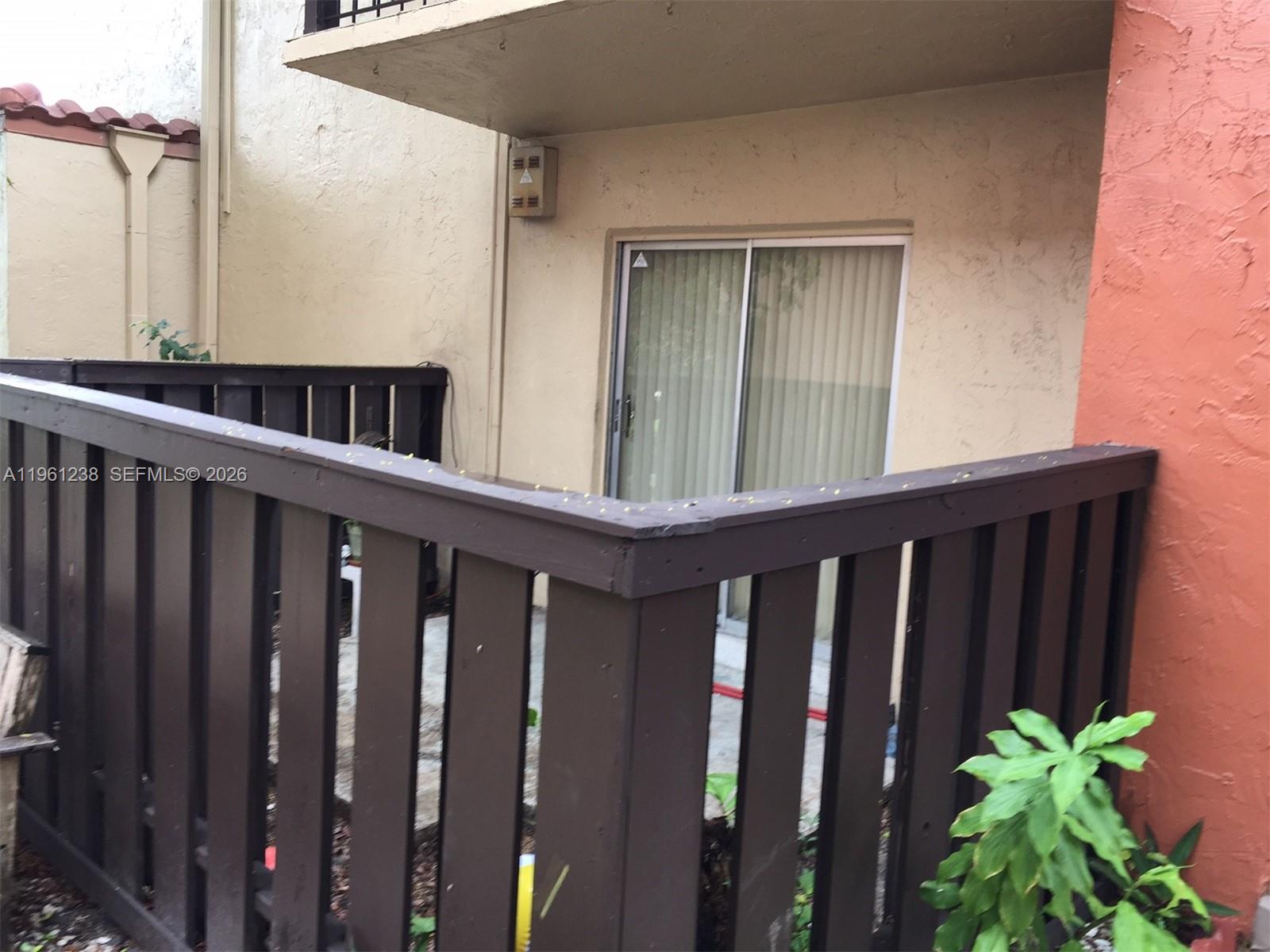 10762 N Kendall Dr # 9 Unit: I-9