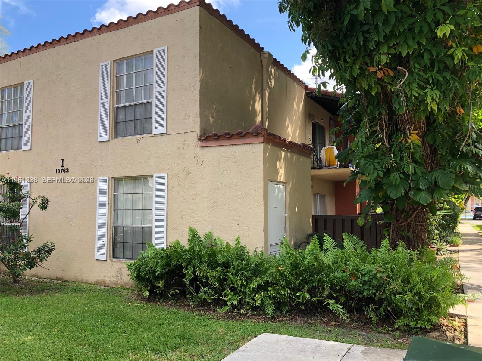 10762 N Kendall Dr # 9 Unit: I-9
