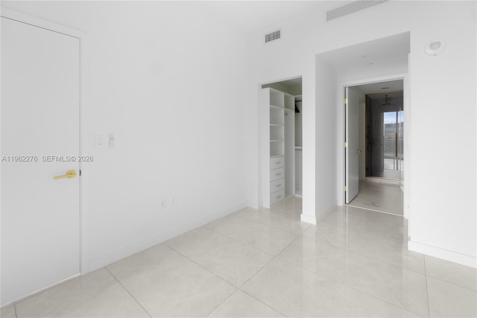 2678 Tigertail Ave # 715