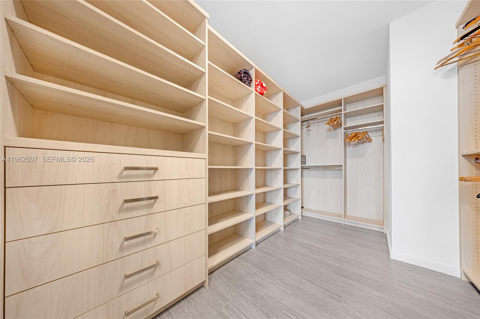 1000 Brickell Plz Unit: PH6002