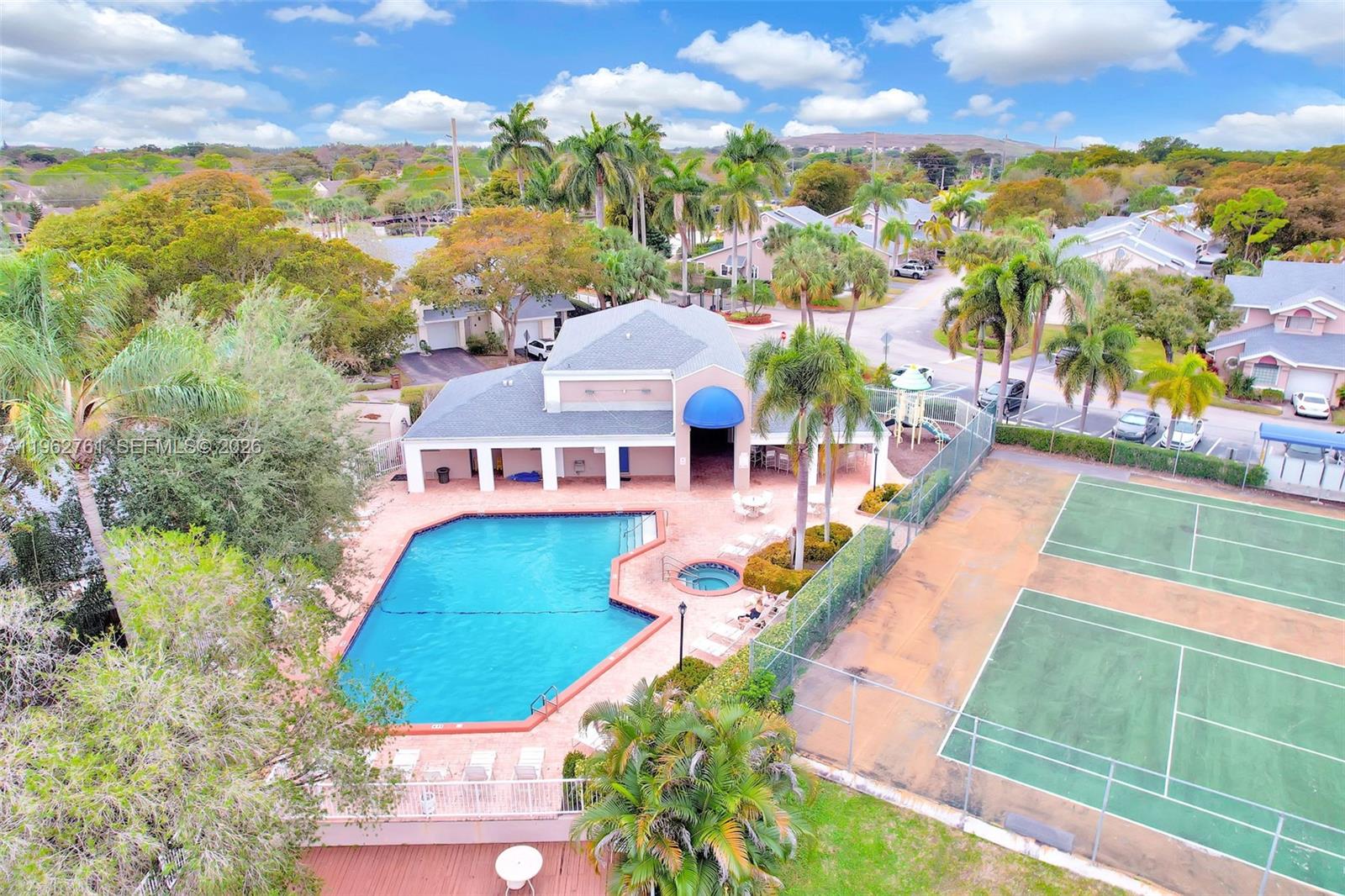 2149 W Discovery Cir W