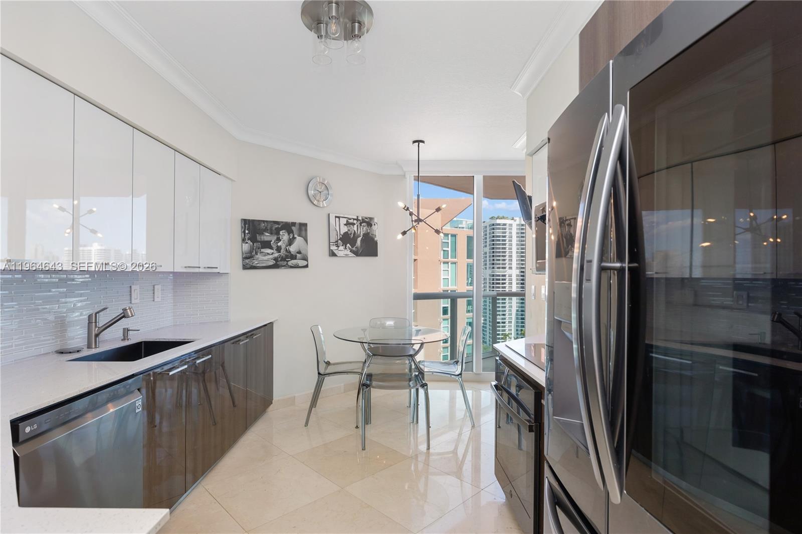 3370 NE 190th st # 2007