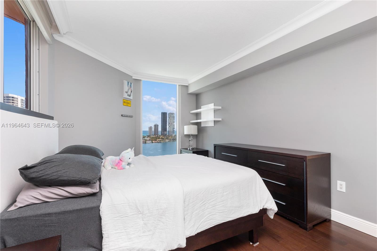 3370 NE 190th st # 2007