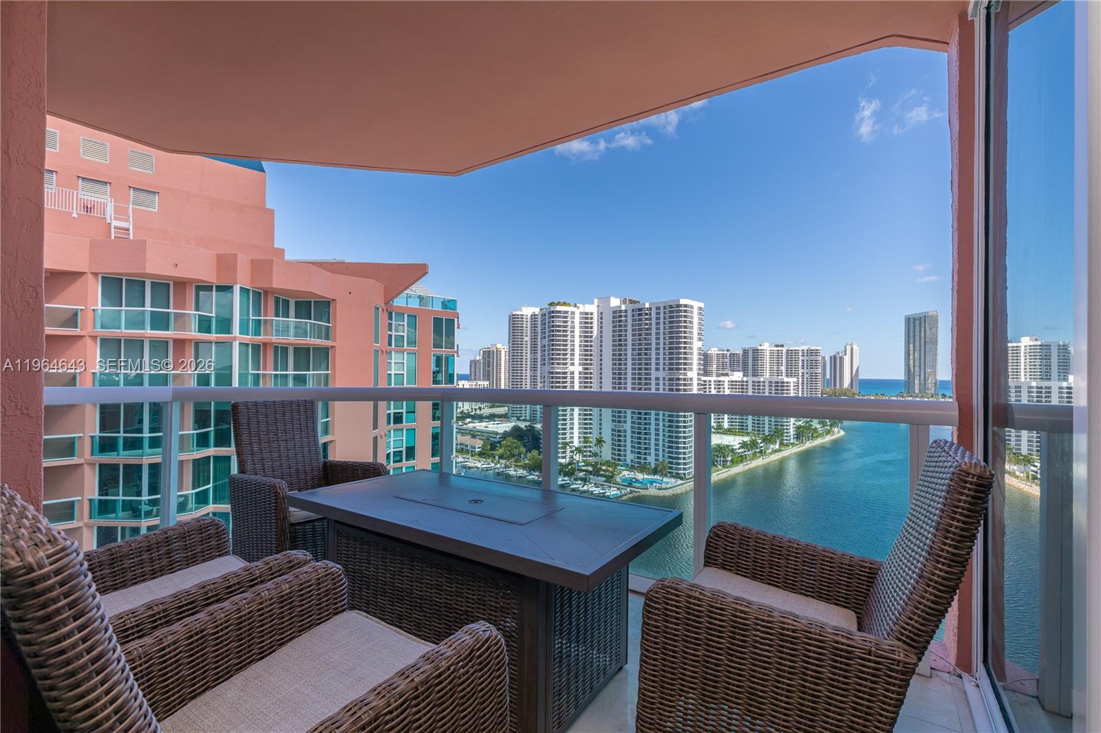 3370 NE 190th st # 2007