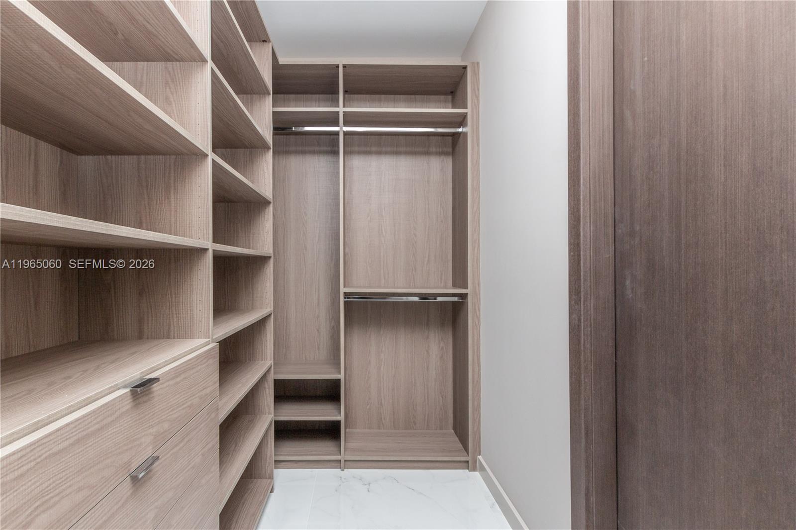 851 NE 1st Ave # 4611