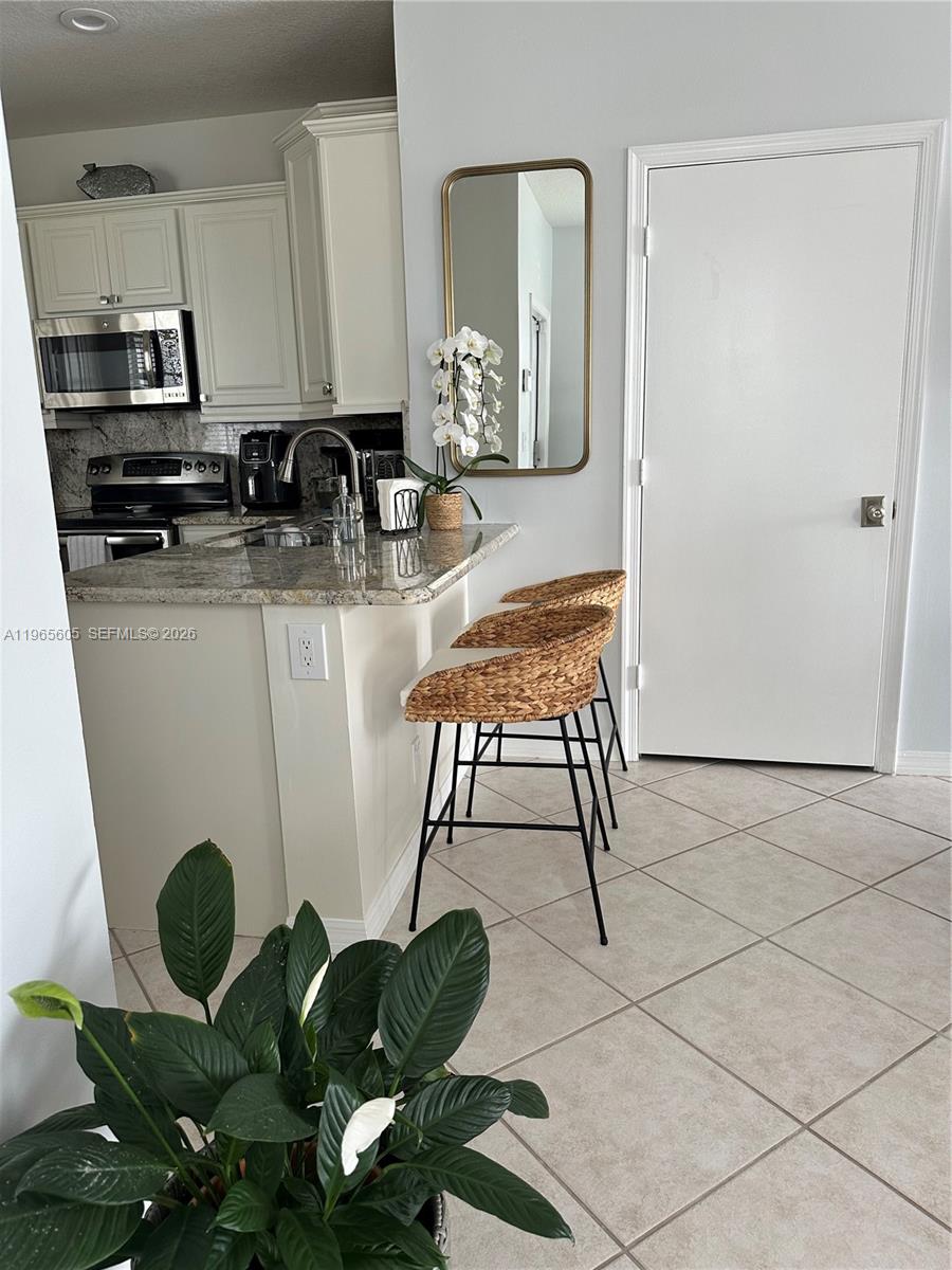 3776 San Simeon Cir