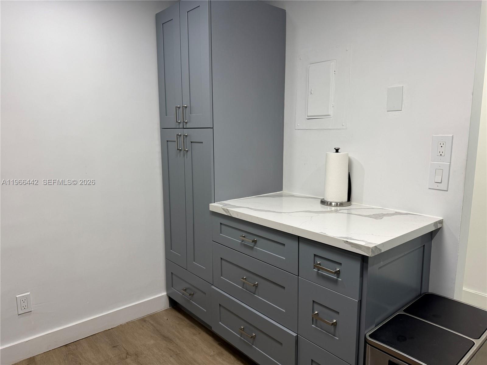 4301 Collins Ave # 208