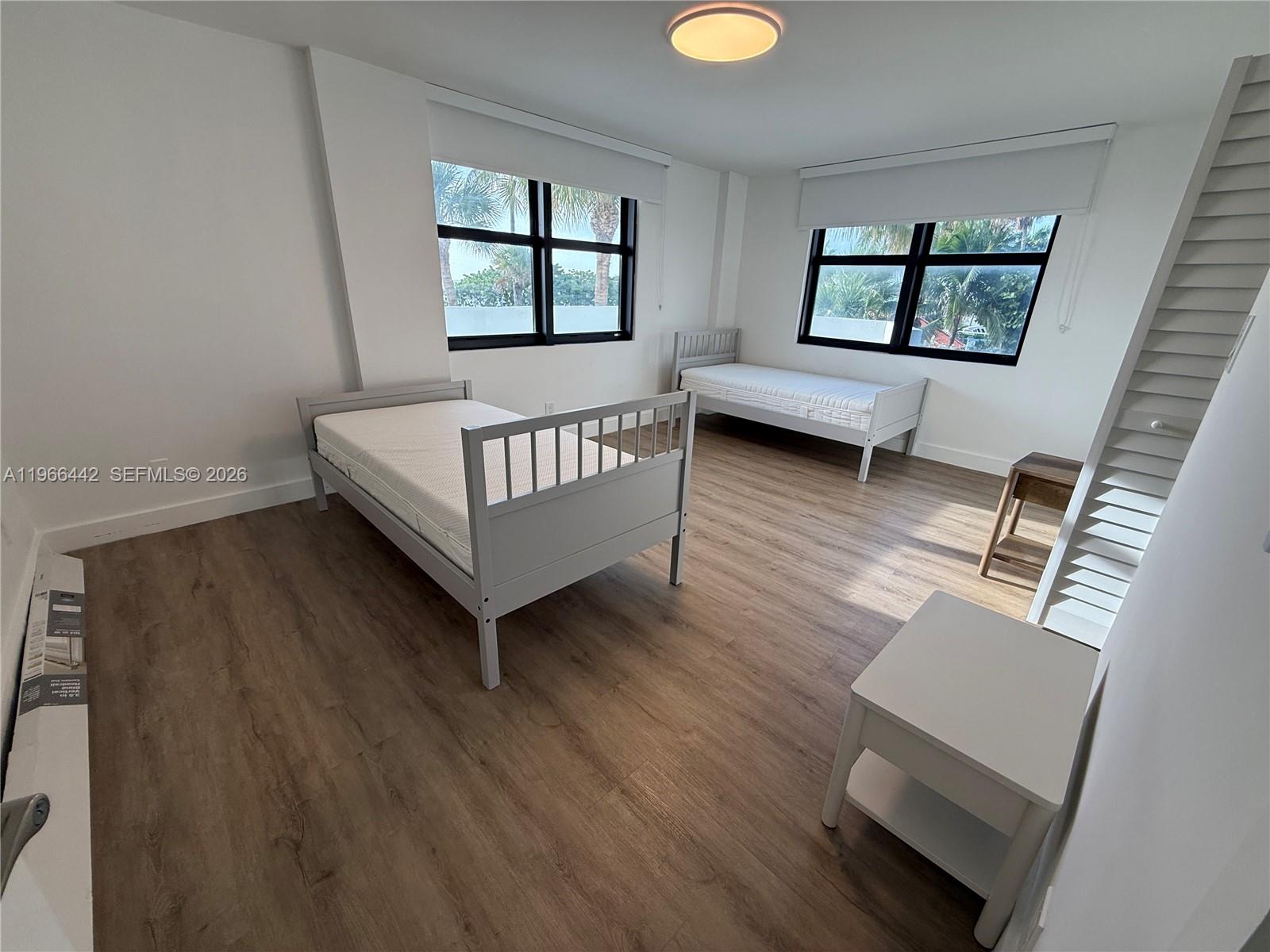 4301 Collins Ave # 208