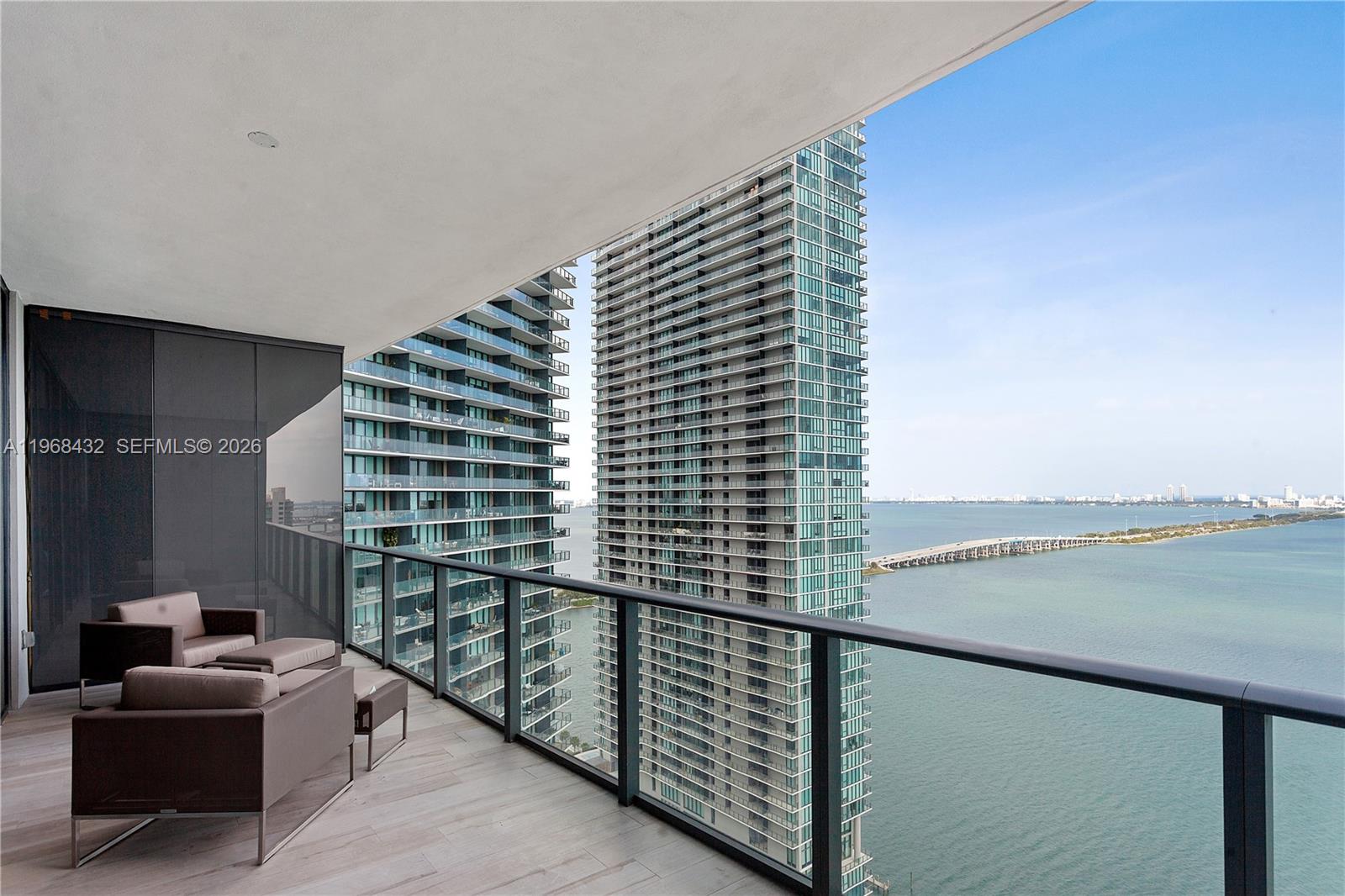 480 NE 31st St # 2804