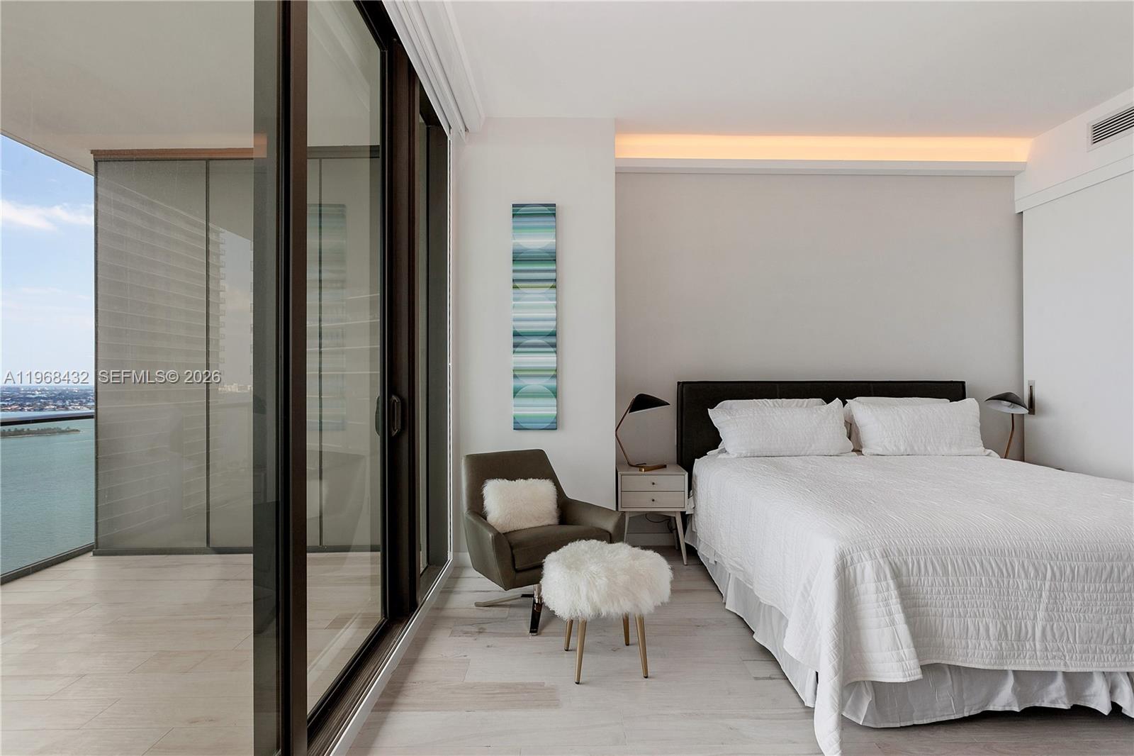 480 NE 31st St # 2804