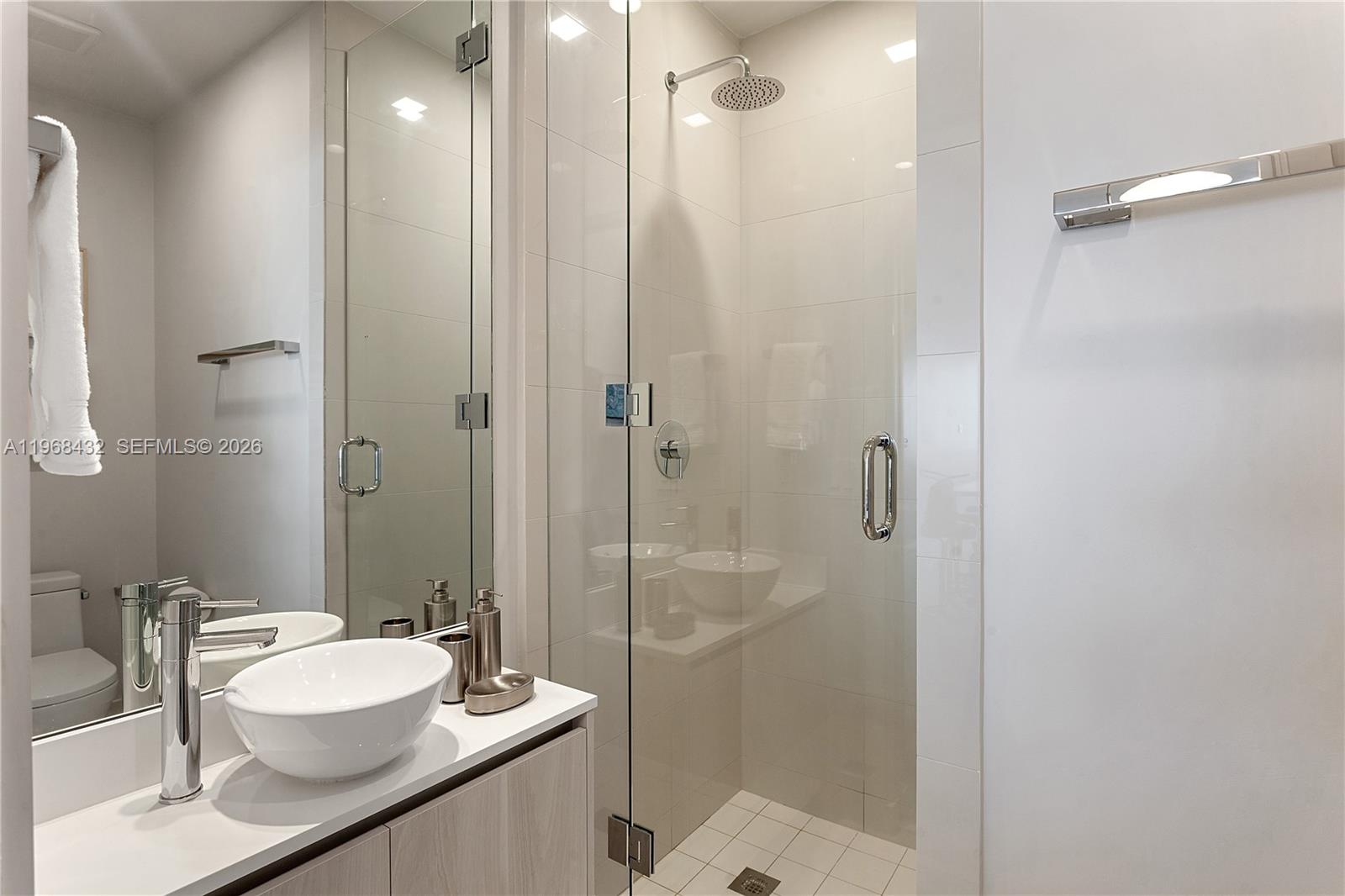 480 NE 31st St # 2804