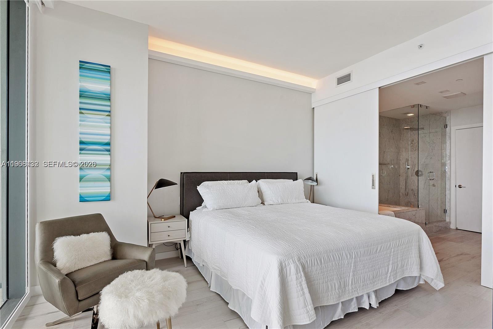 480 NE 31st St # 2804