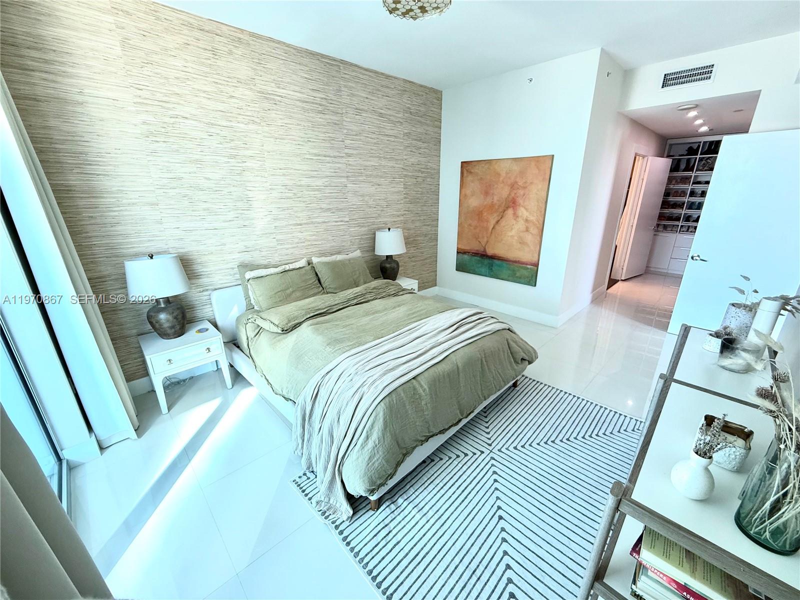 900 Biscayne Blvd # 3110