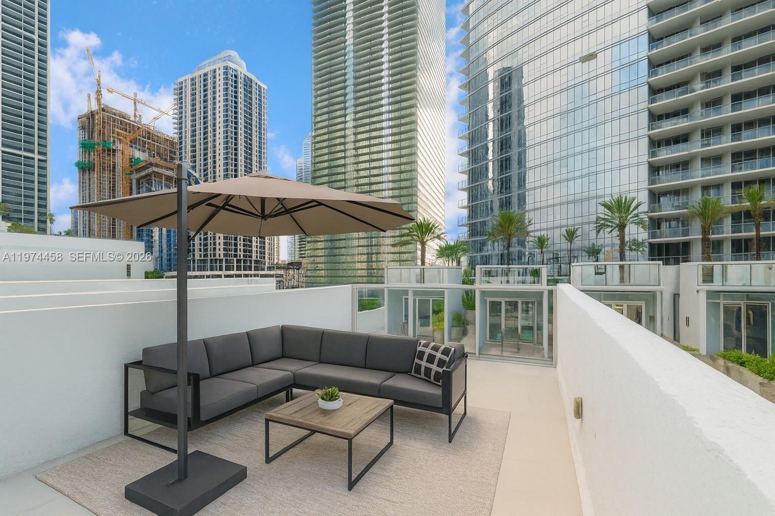 851 NE 1st Ave # 15 Unit: 4009 + Cabana 15