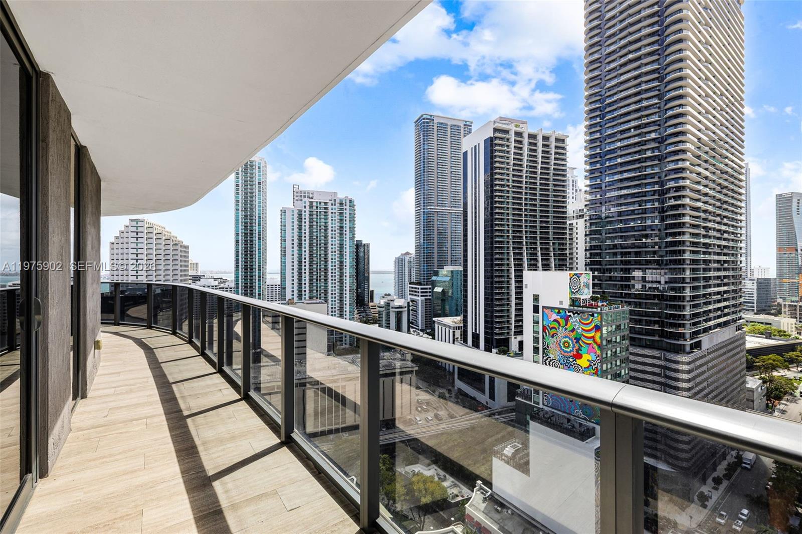 45 SW 9th St # 2303