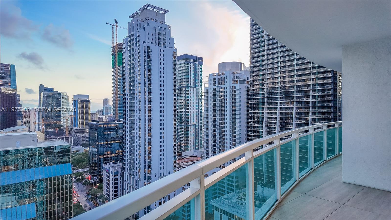 951 Brickell Ave # 2910