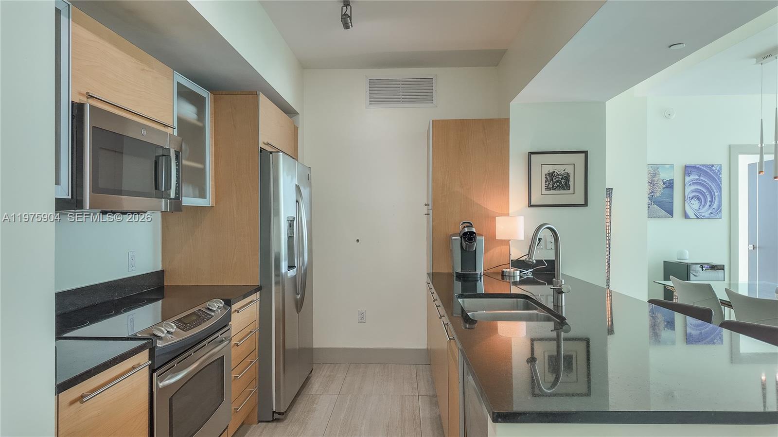 951 Brickell Ave # 2910