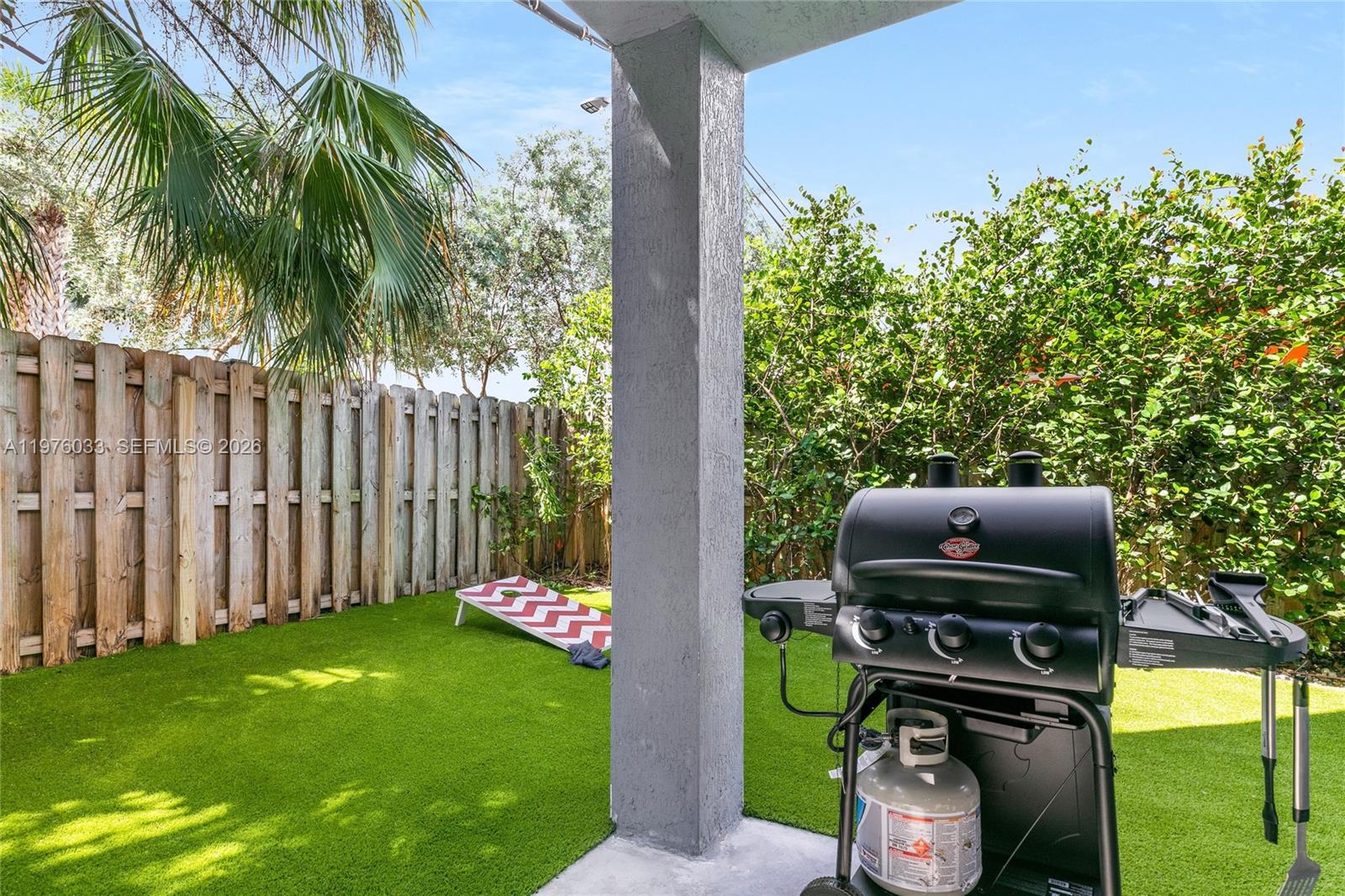 1123 NE 23rd Ter # 1123