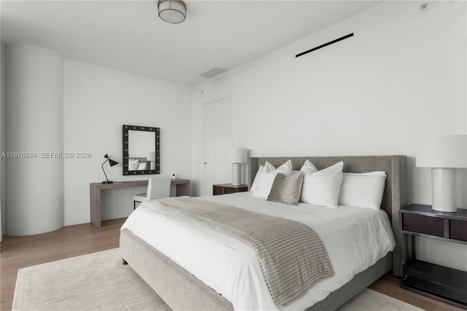 8701 Collins Ave # 604