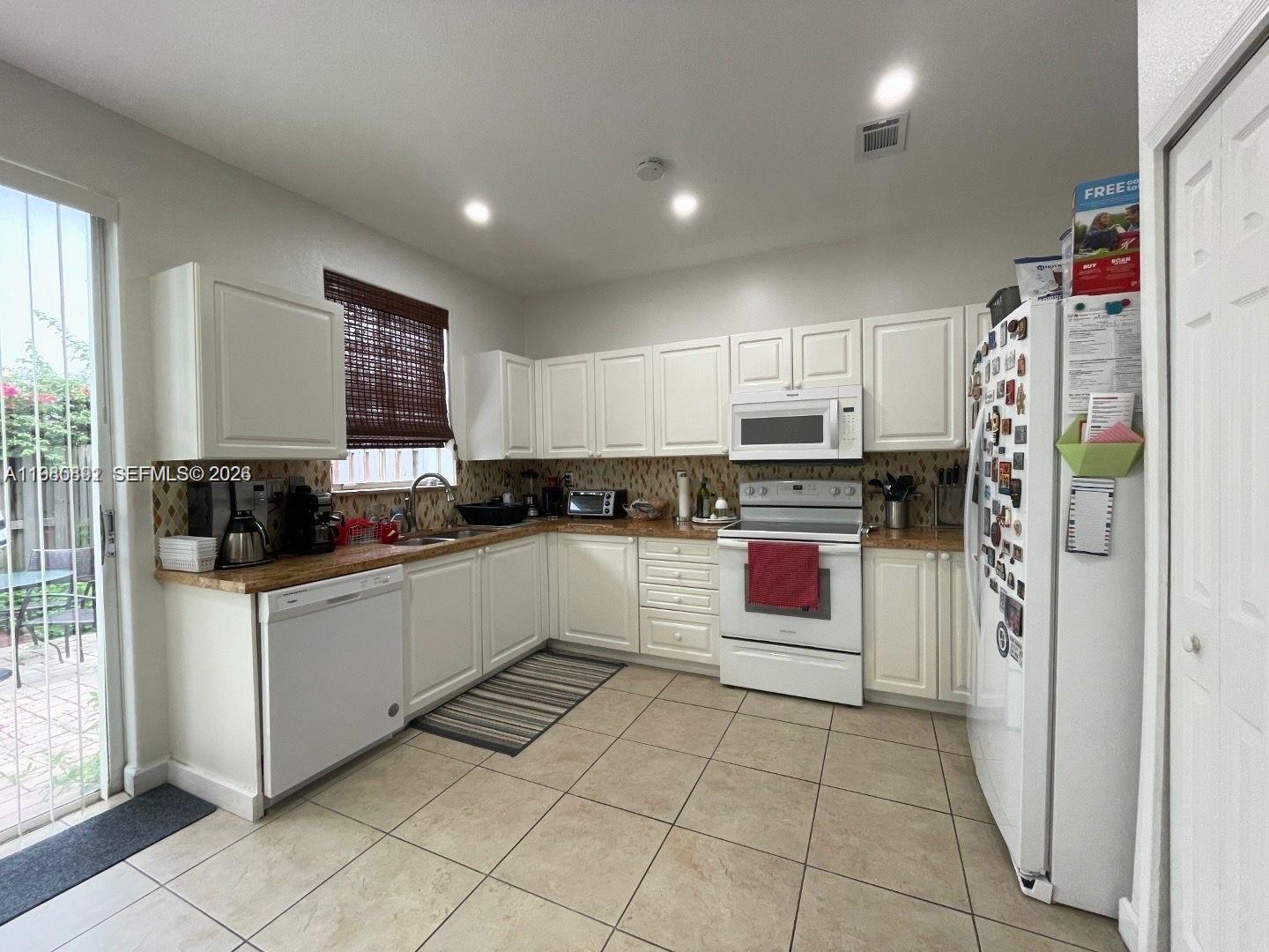 5440 NW 107th Ave # 201
