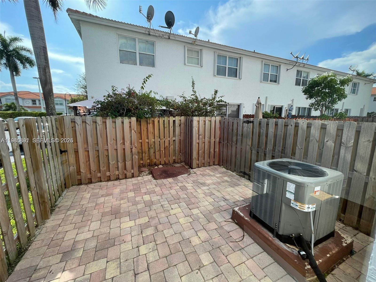 5440 NW 107th Ave # 201