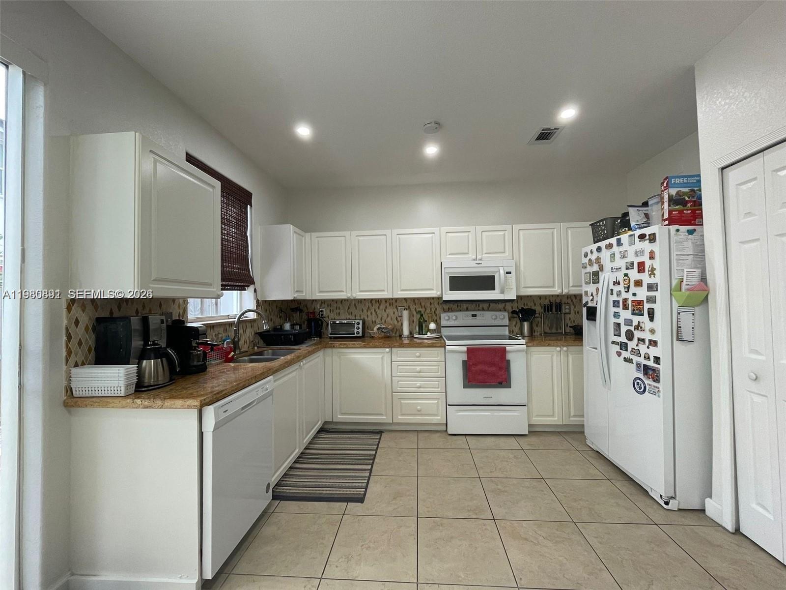 5440 NW 107th Ave # 201