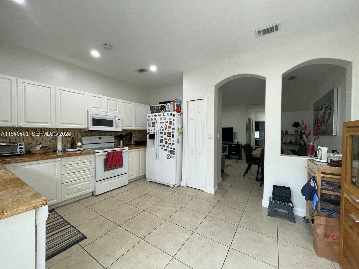 5440 NW 107th Ave # 201