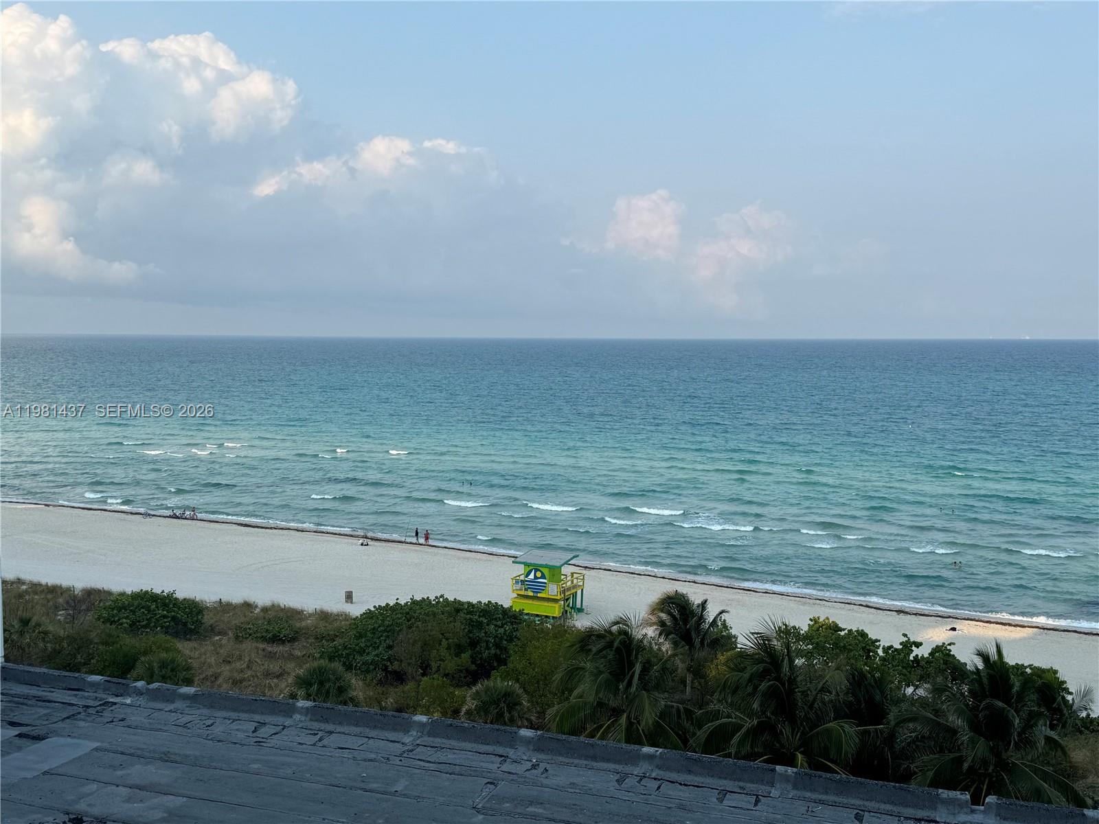 5445 Collins Ave # 627