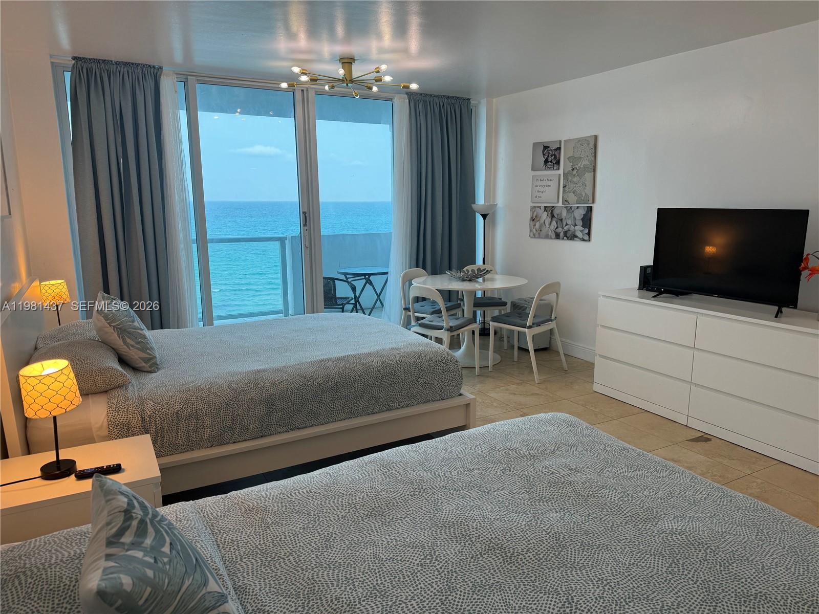 5445 Collins Ave # 627