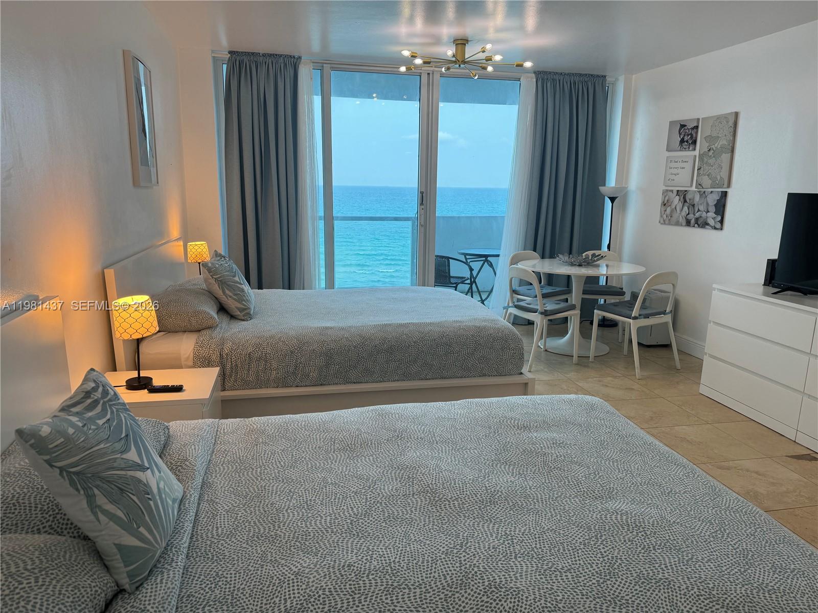 5445 Collins Ave # 627