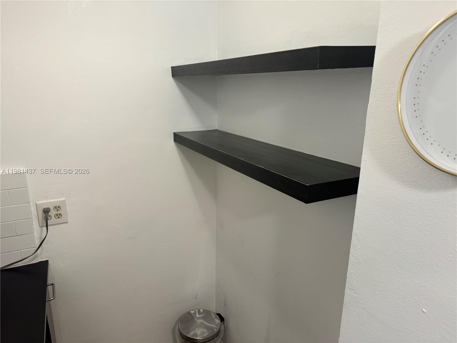 5445 Collins Ave # 627