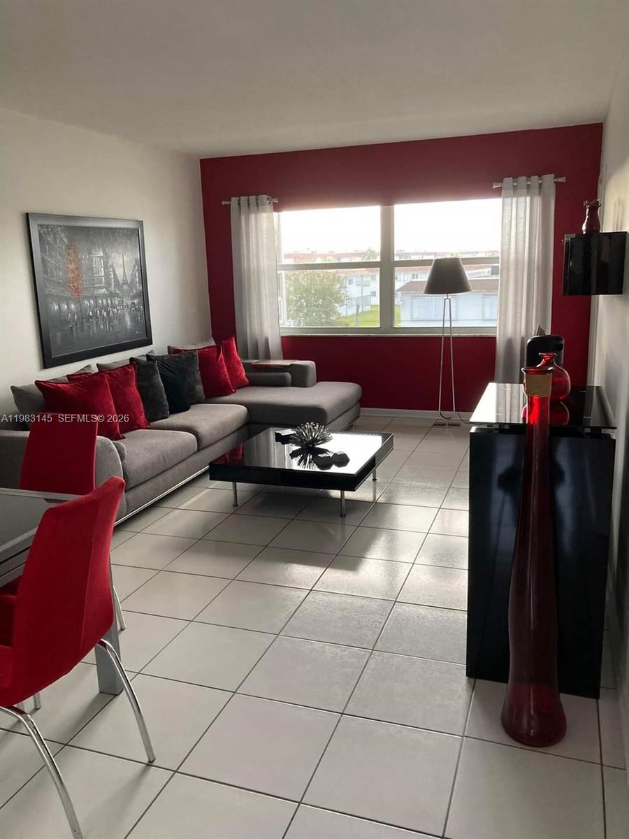 4341 NW 16th St # 308