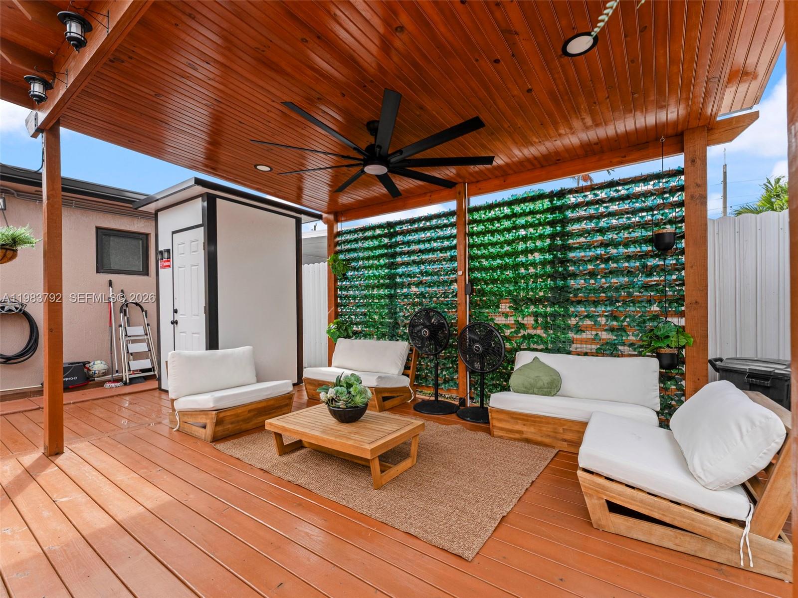 550 NW 58th Ave