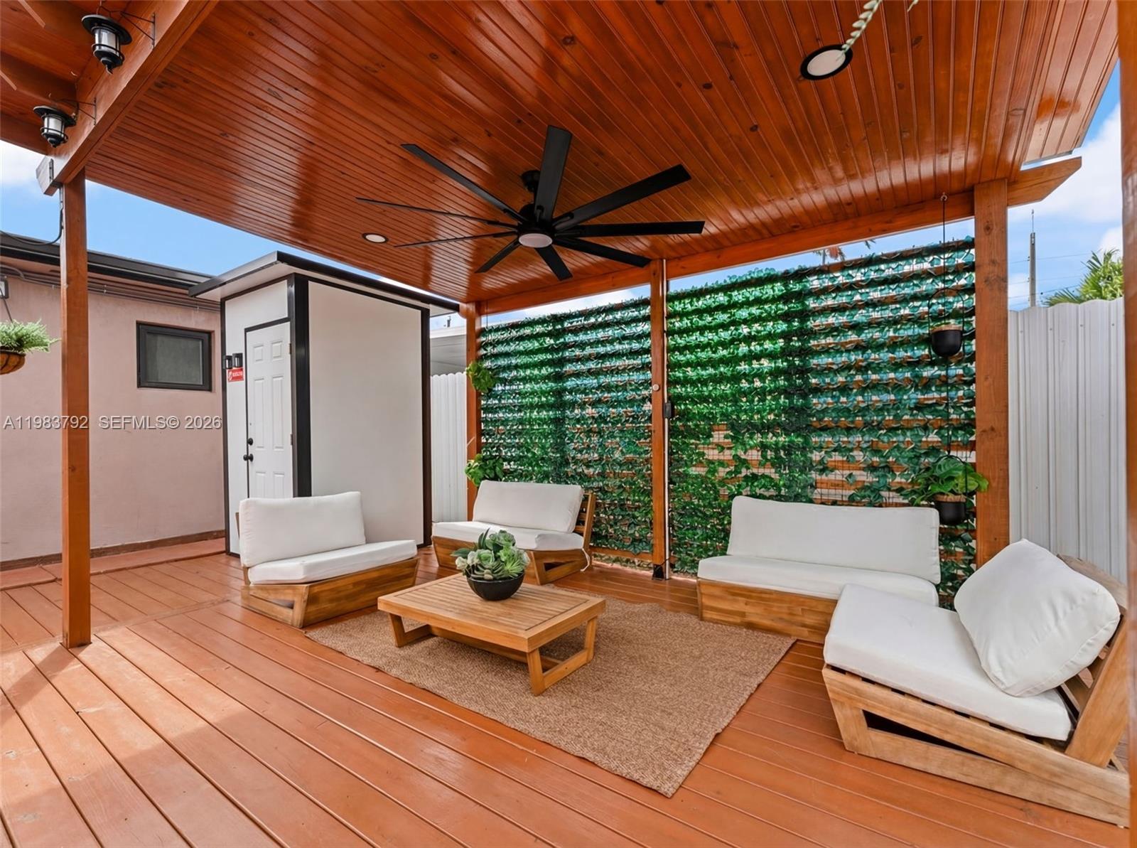 550 NW 58th Ave