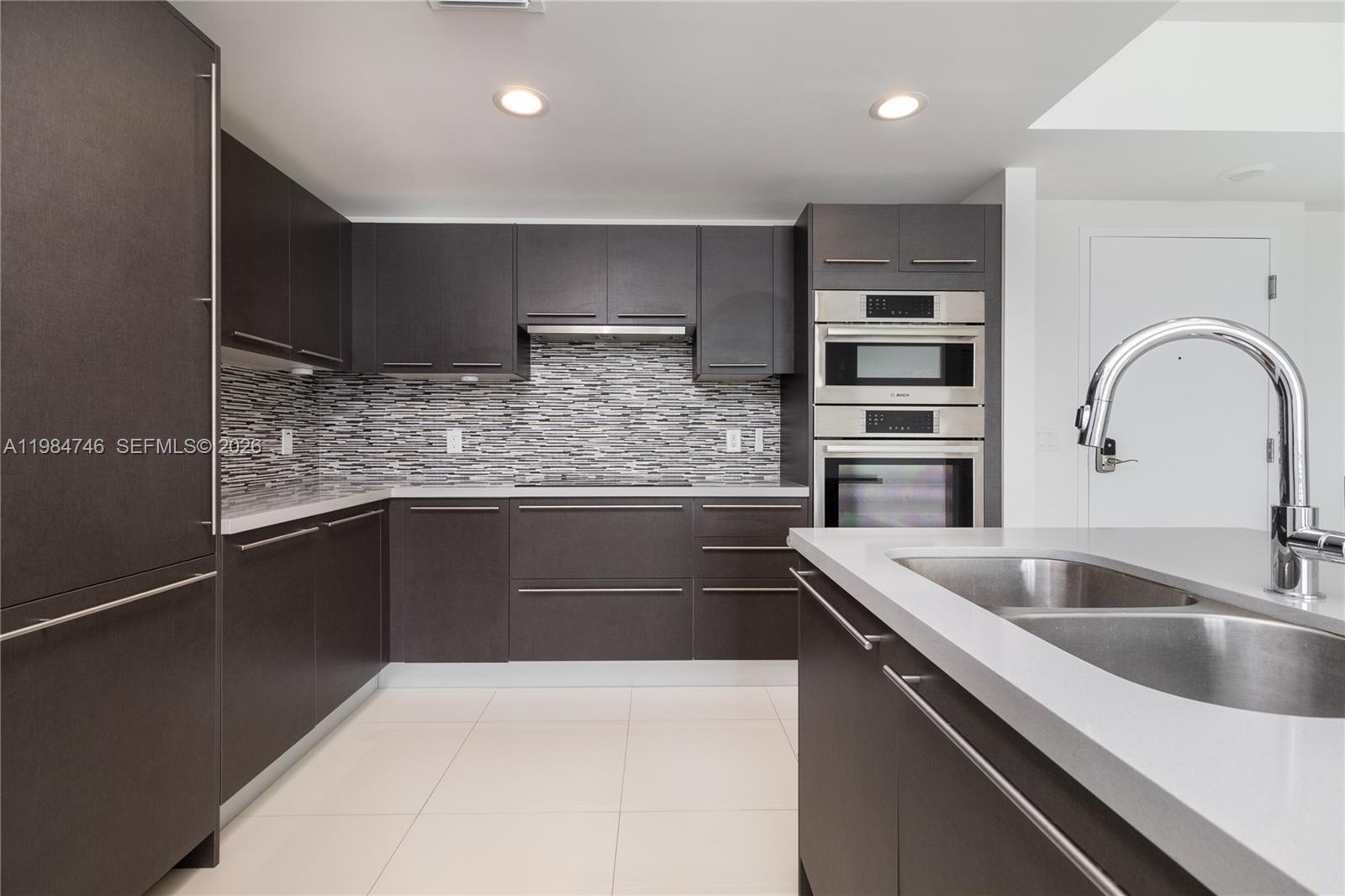 7661 NW 107th Ave # 612