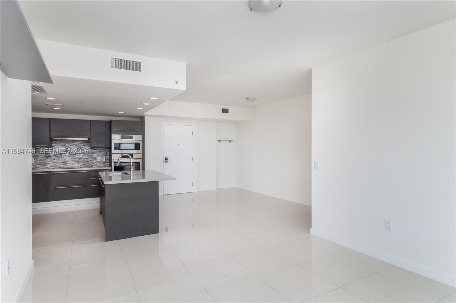 7661 NW 107th Ave # 612