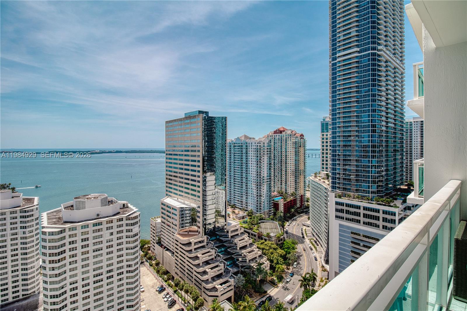 951 Brickell Ave # 2902