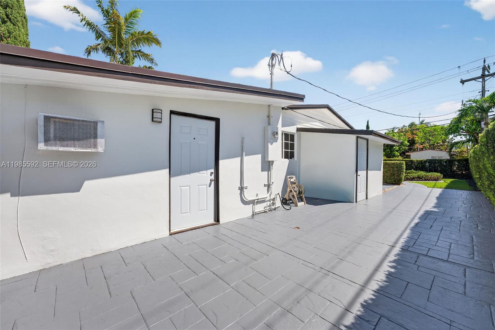 9440 SW 54th St