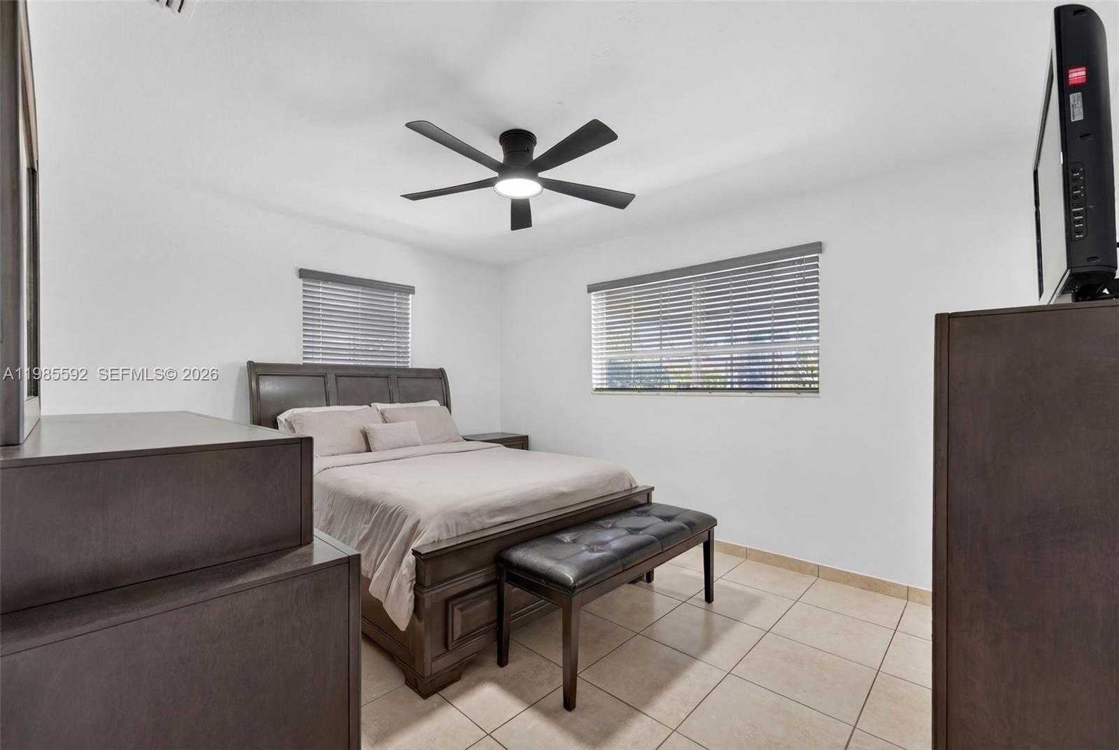 9440 SW 54th St