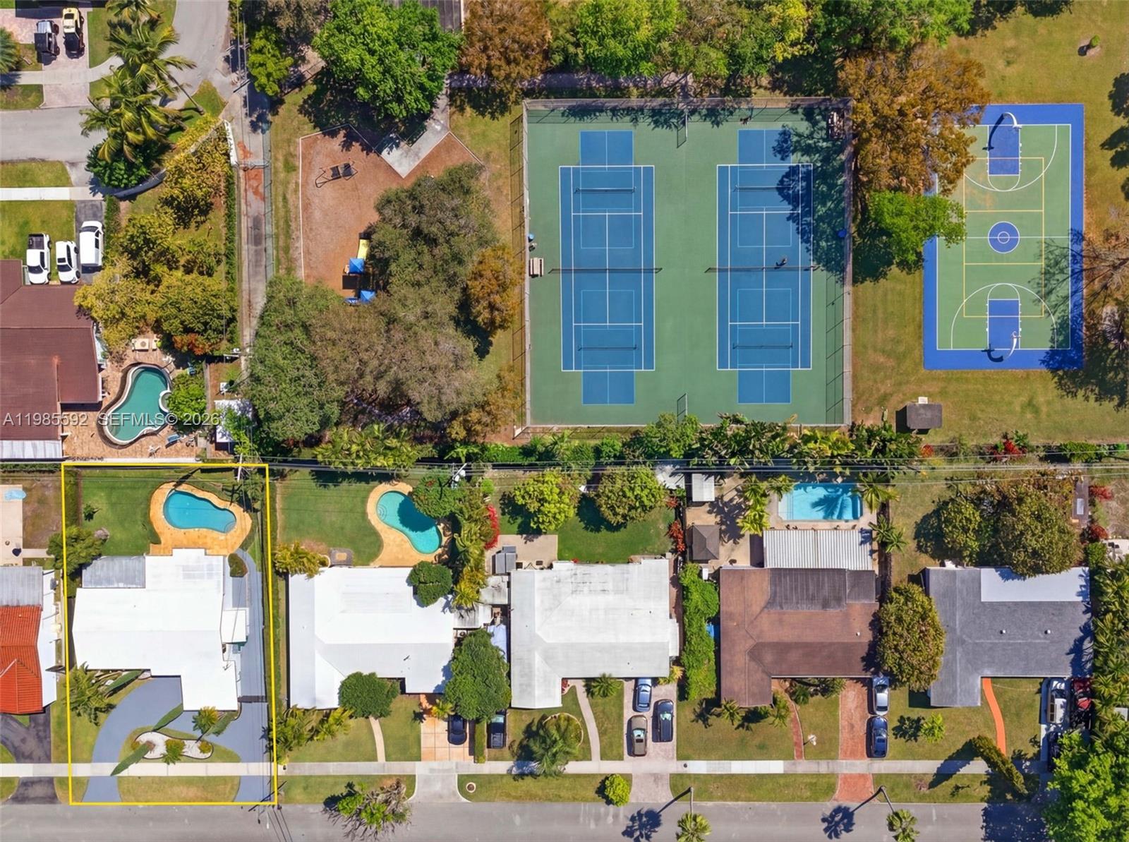 9440 SW 54th St