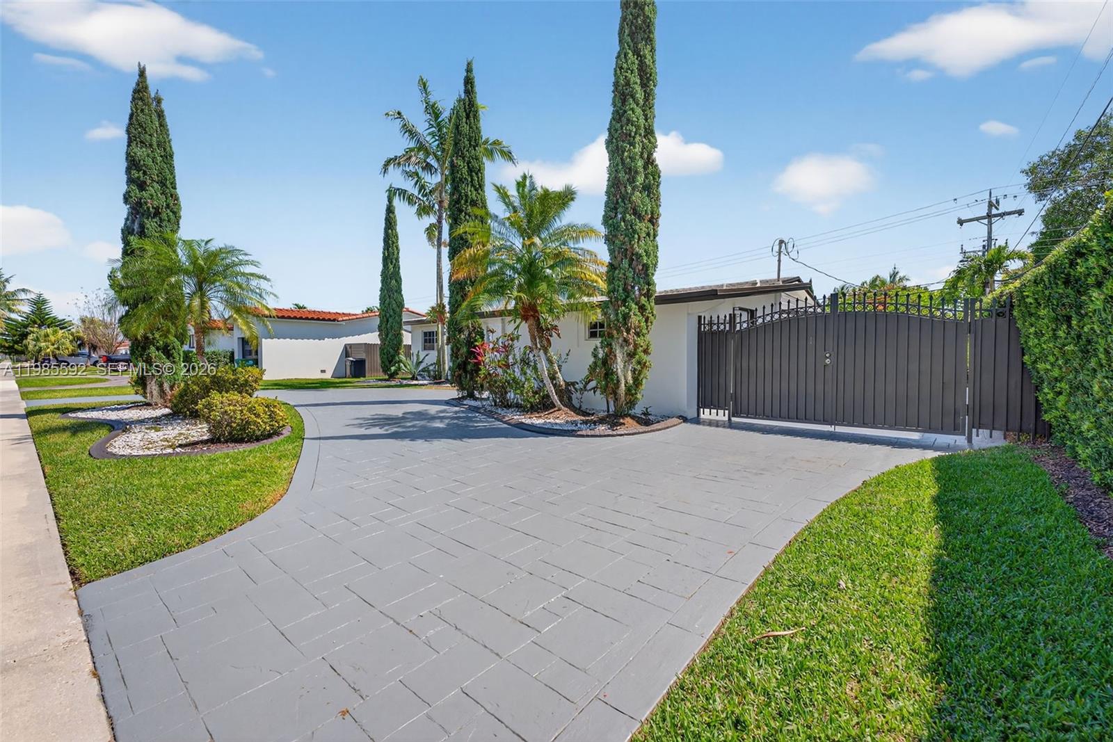 9440 SW 54th St