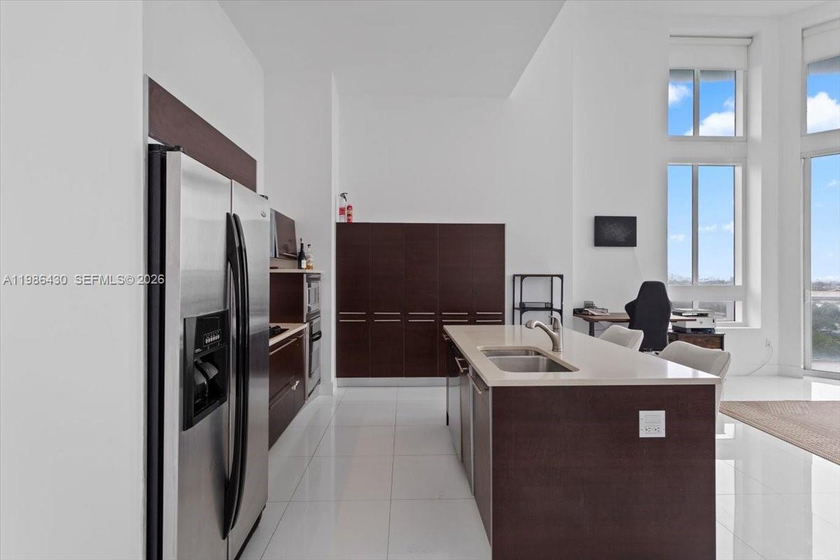 1900 N Bayshore Dr # 1016