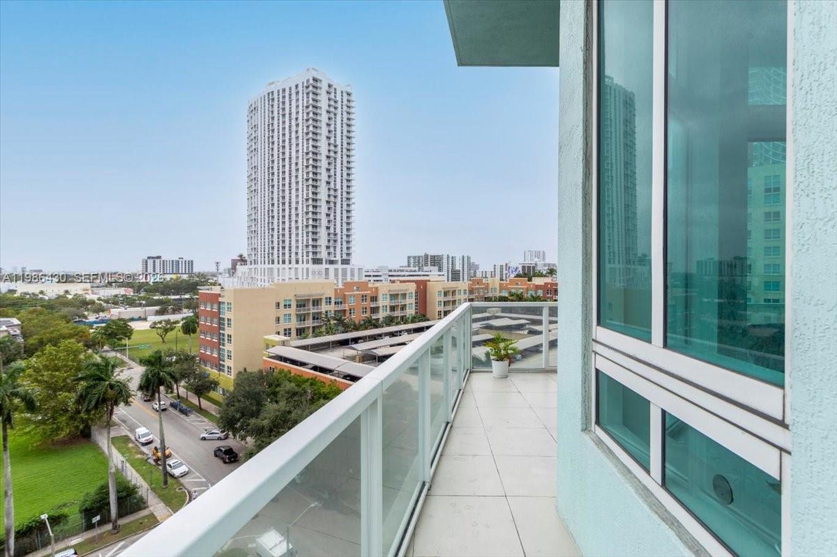 1900 N Bayshore Dr # 1016