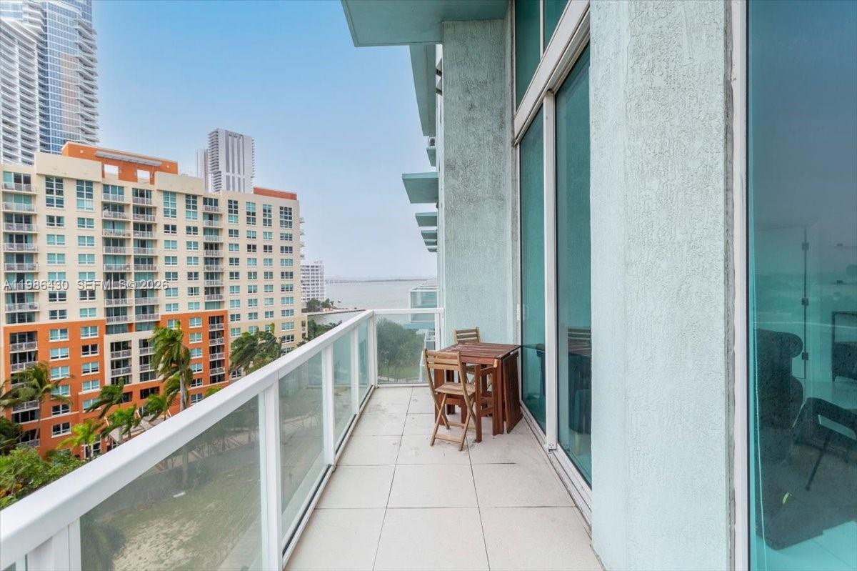 1900 N Bayshore Dr # 1016